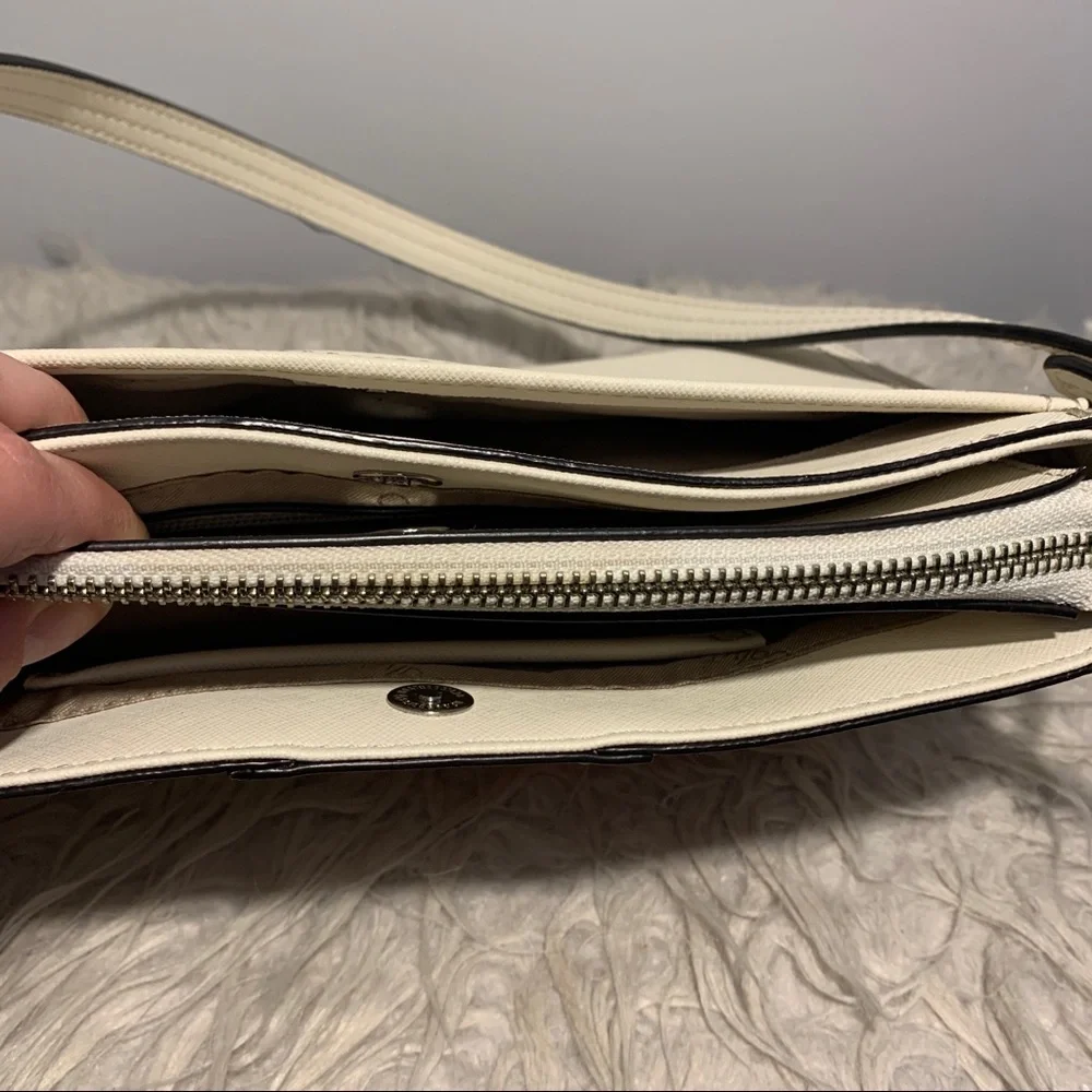 [GIFTED] Flower Calvin Klein Shoulder Bag 💐 - Picture 8 of 12